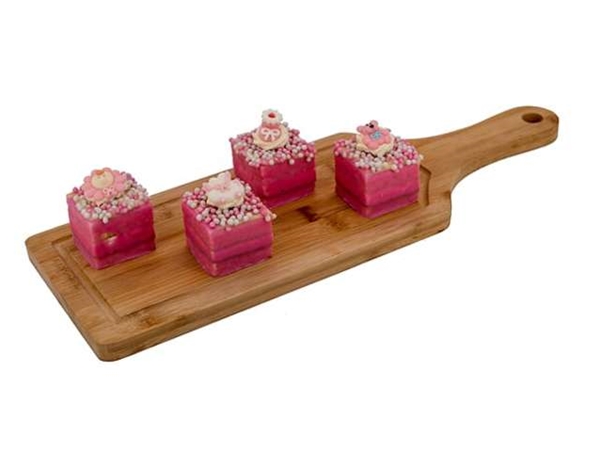 Petit Four geboorte meisje